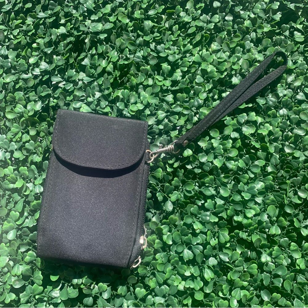 Vintage Y2K Travel Trend black credit card wallet wristlet bag
